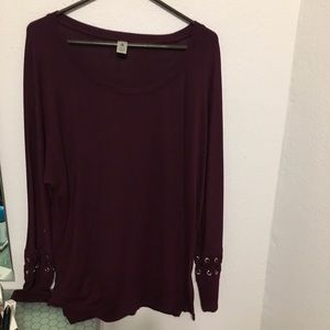 Lane Bryant Active wear 18/20 fun detailed sleeves